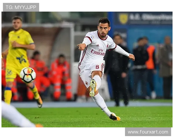 意甲联赛最新动态：尤文图斯迎来新援 AC米兰表现强劲 赛季前瞻分析