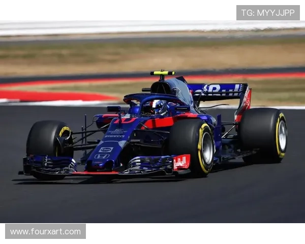 新赛季F1多队发布升级方案冠军争夺再度白热化走势引发关注动态