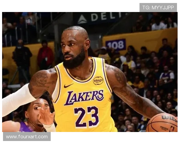 湖人主场逆转勇士再掀焦点之战詹姆斯轰出关键三分助胜利再续火